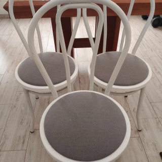 Mesa de comedor extensible y 3 sillas