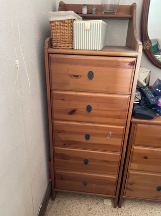 Armario, mesita de noche y 2 cómodas madera Ikea