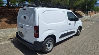 Opel Combo 2022, 6 velocidades, pocos km y pegatin