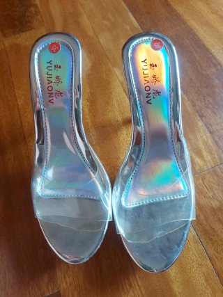 Tacones transparentes plateados talla 35