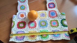 Top Crochet Multicolor. No chino