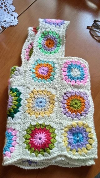 Top Crochet Multicolor. No chino