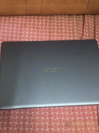 Portátil Asus R420M per parti