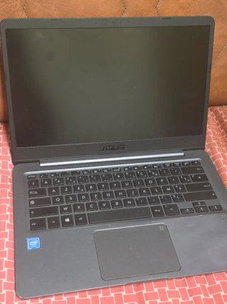 Portátil Asus R420M per parti