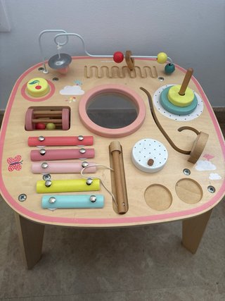Mesa de juego infantil de madera bertbaudet