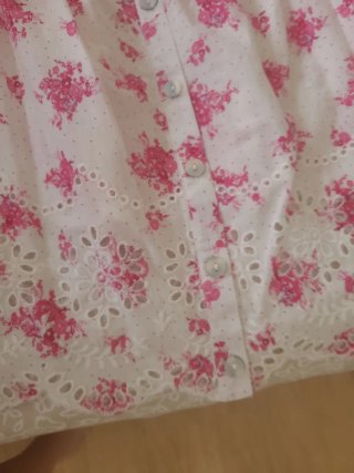 Blusa River Island floral rosa y blanco