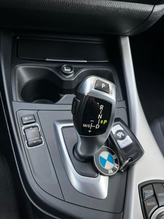 BMW 118dA 143cv Automático 8 Vel. Navegador Garant