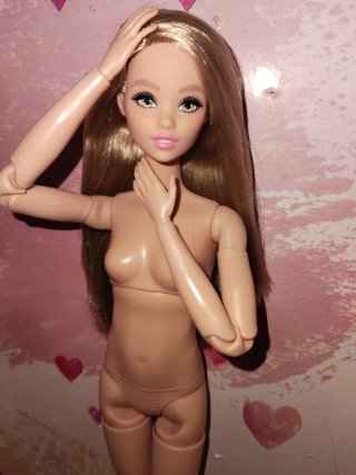 Barbie Odile con cuerpo Made to Move Tall
