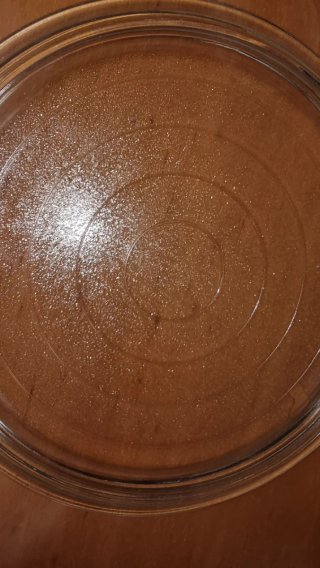 Piatto rotondo in vetro trasparente
