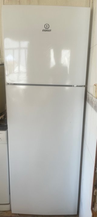 Nevera Indesit Blanca