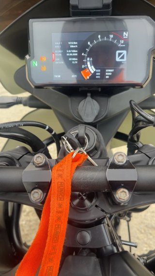 KTM 790 Adventure 2019, se puede conducir con A2