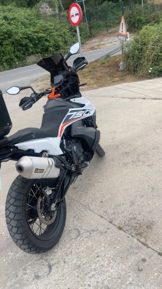 KTM 790 Adventure 2019, se puede conducir con A2