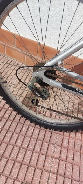 Bicicleta MTB Topbike Roja y Plata