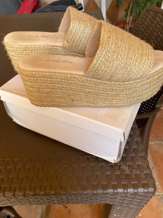 Sandalias esparto plataforma beige talla 38