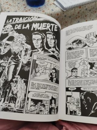 Llegó el alba y otras historias de terror ilust...