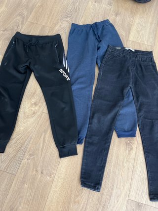 Pantalones deportivos y vaqueros
