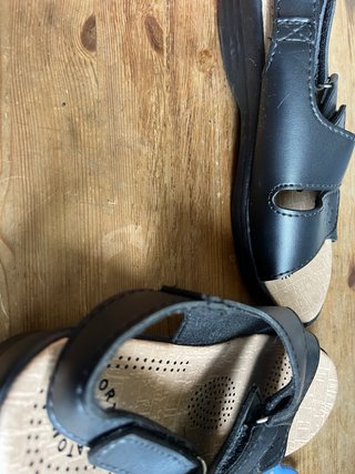 Sandalias ultraligeras ortopedia