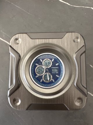 Reloj Frederic Azul y Plateado.