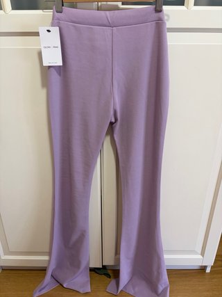 Pantalón lila Glowrias Talla S Con etiqueta Negoci
