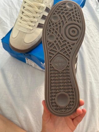 Adidas Spezial Marrones y Blancas