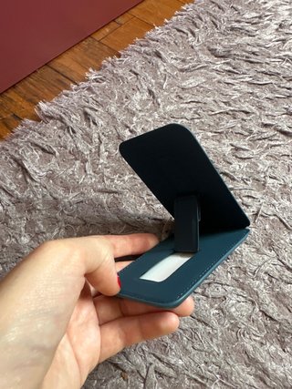 Cartera magnética con soporte azul