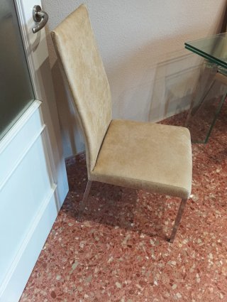 Mesa de cristal con 6 sillas
