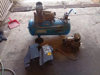 Lote 2 compresores 50l y 100l