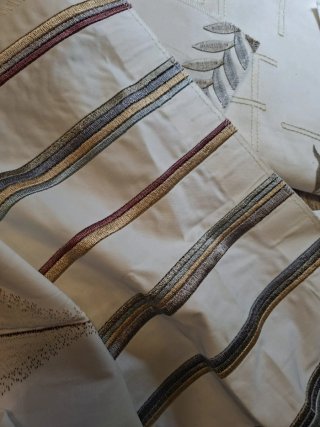 Lote retales bordados