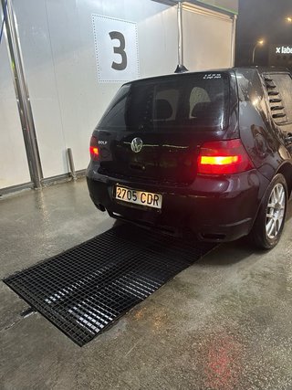 Volkswagen Golf 2003
