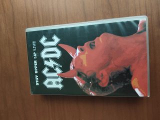 Lote VHS: AC/DC + The Beatles