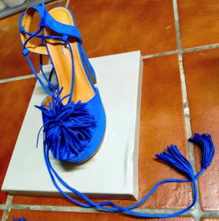 Sandalias Janessa tacón alto azul  SIN ESTRENAR.