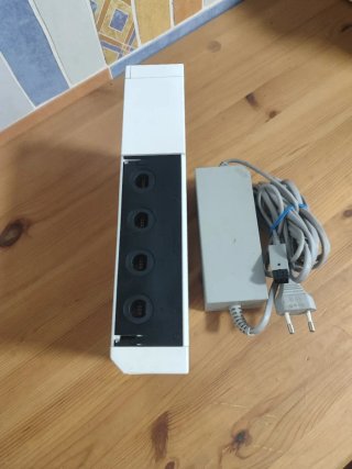 Nintendo Wii + Cable alimentación