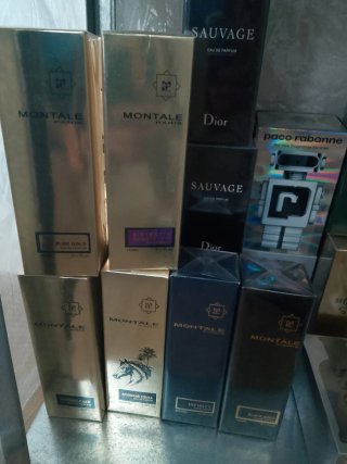 Profumi originali provenienti chiusura profumeria