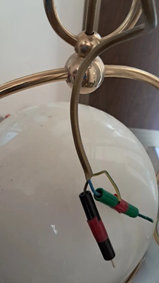 Lampadario vintage oro e bianco