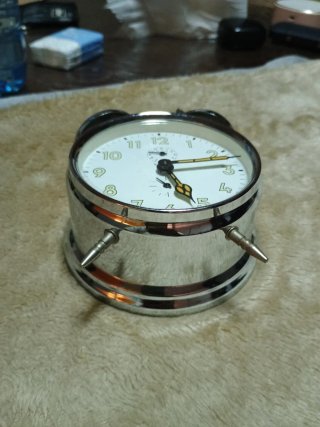 Despertador Kienzle antiguo