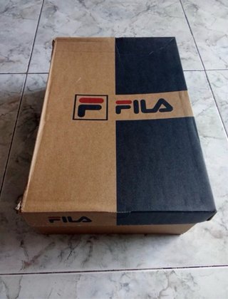 Zapatillas Fila Talla 40-43-44 Azul/Rojo