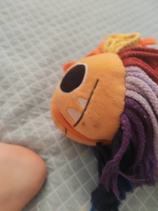 Peluche León Naranja con Melena Arcoíris