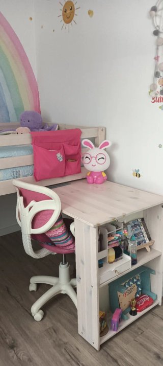 Cama alta infantil con escritorio