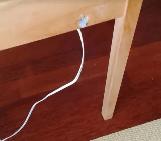 Mesa infantil de madera y tablero blanco