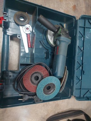 Amoladora Bosch Radial + Accesorios