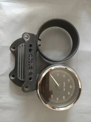 Tacómetro y soporte OEM Harley Davidson Sportster