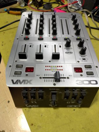 Mixer Behringer VMX300 VCA DJ