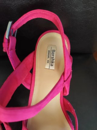 Sandalias Bershka rosas talla 38