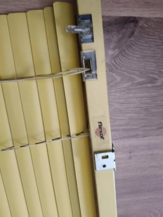 Cortina Store Amarilla