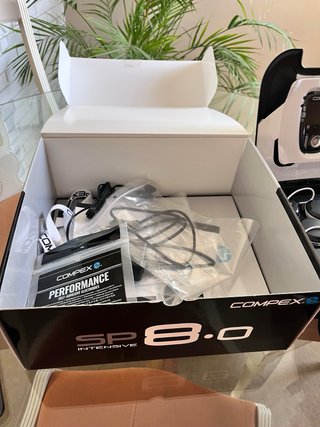 Compex Performance Electroestimulador + Accesorios