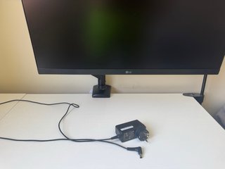 Monitor LG Negro