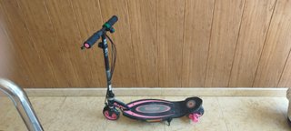 Patinete Eléctrico Razor Rosa y Negro