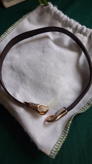 Gargantilla o pulsera cobra marrón y dorada