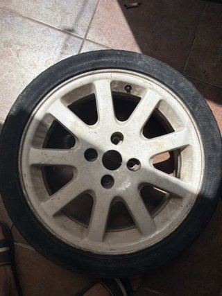 4 llantas de aleación 16" blancas + neumáticos 195