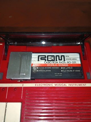 Teclado Casio PT-82 con ROM